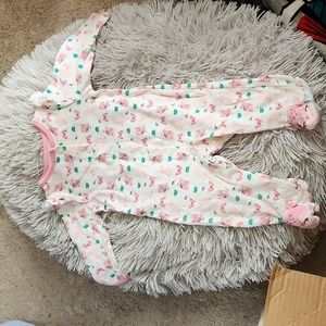 Carter's 6m footie onsie